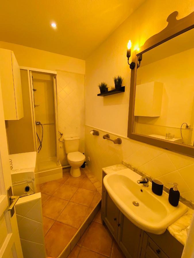 Corso Home- Central Apartment In Мантон Екстер'єр фото