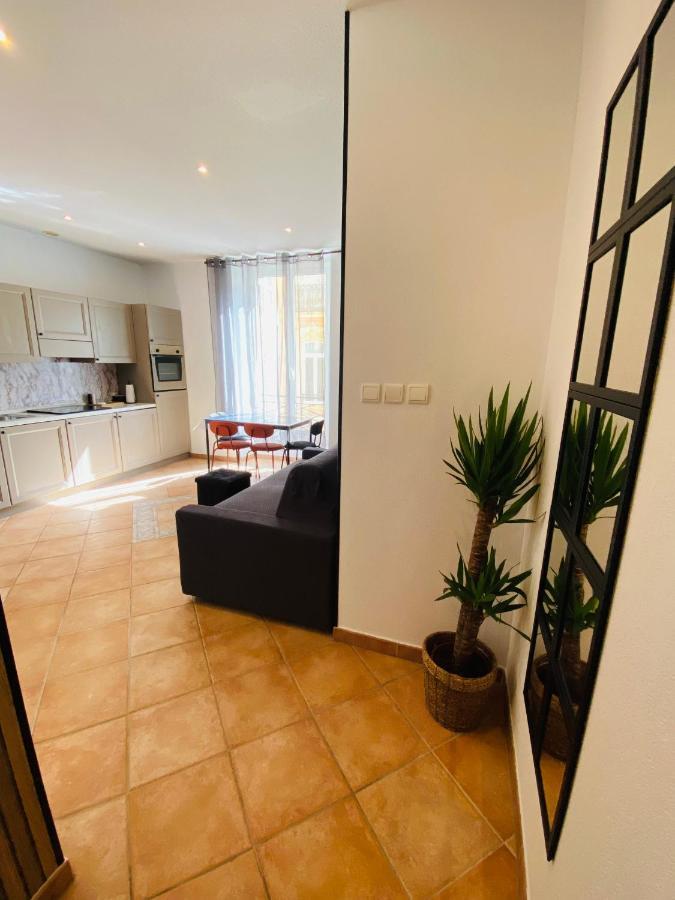 Corso Home- Central Apartment In Мантон Екстер'єр фото